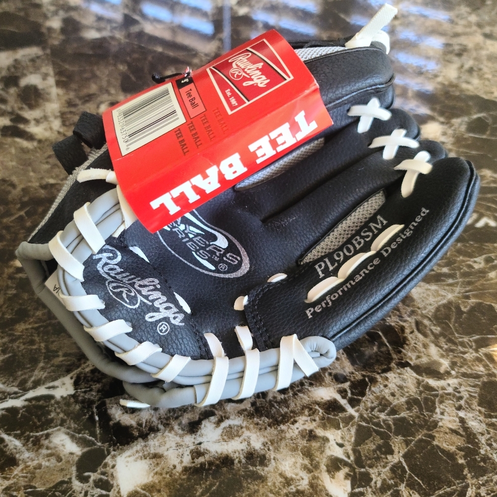 Rawlings teeball glove 9" NWT